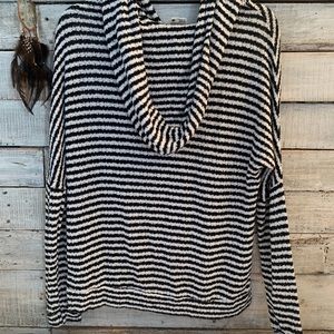 Tilly's Tops - Oversized sweater hoodie Tilly's Tops - Oversized sweater hoodie
